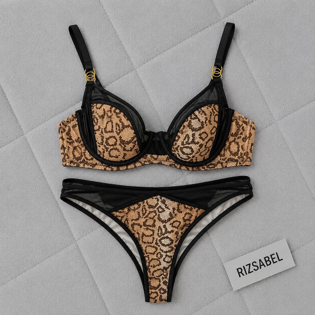 ست شورت و سوتین اسفنجی نازک وارداتی zebra پوست ماری